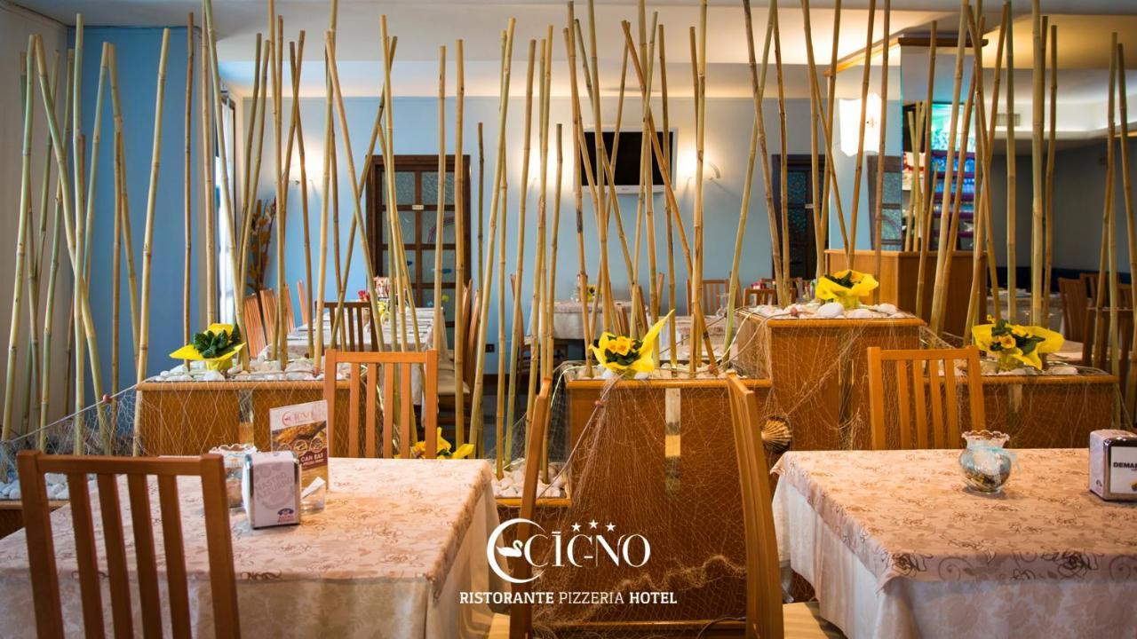 לאטיסאנה Hotel Ristorante Cigno מראה חיצוני תמונה